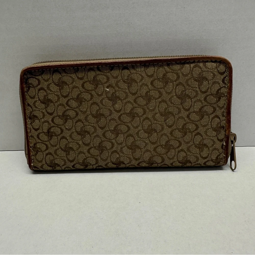 Rosetti Zip Around Wallet Tan Brown Monogram Geometric Pattern Organizer Clutch - Picture 2 of 3